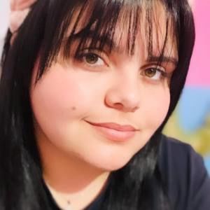 Meet your Posher, Lia